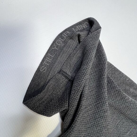 Lululemon Shirt Mens 2XL Metal Vent Performance Mesh Dot Gray Movement Medicine - Picture 6 of 10